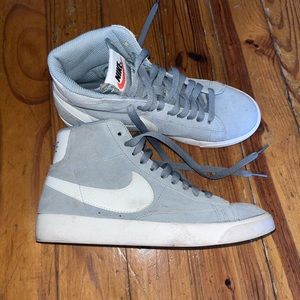 Women’s Mica Green Mid-rise Nike Blazers